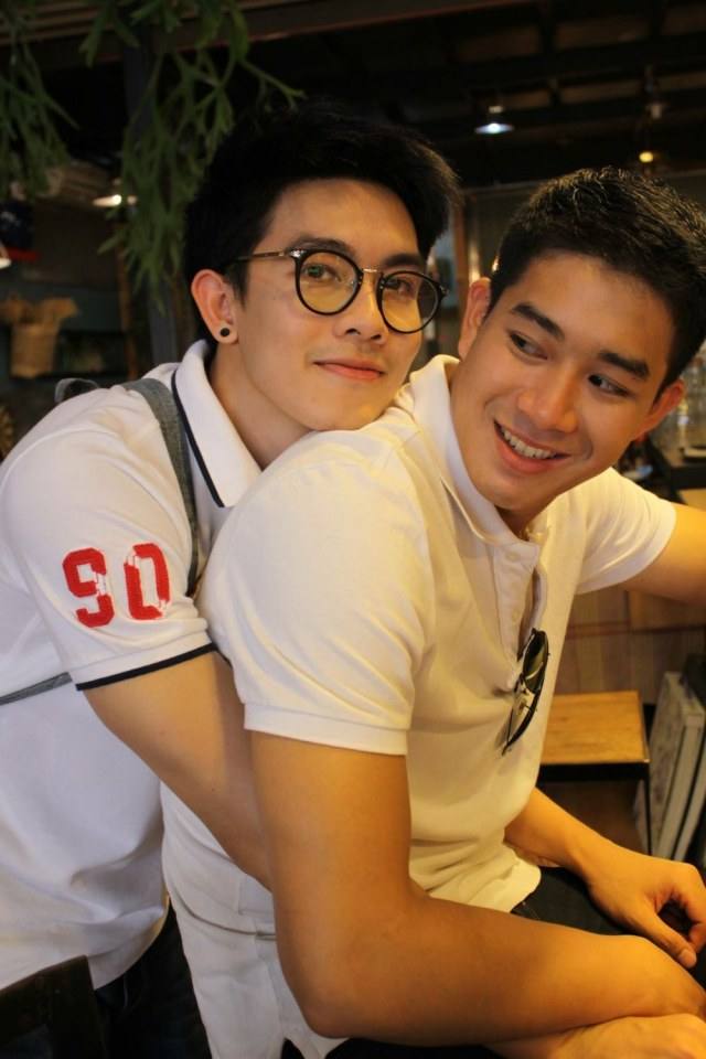 ผู้ชายเขาเล่นกัน  3,071