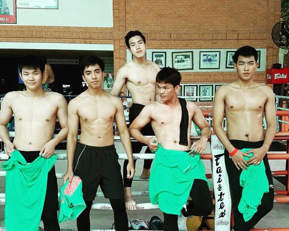 หล่อๆ