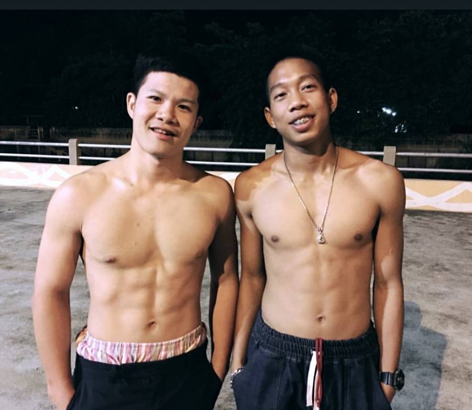 หล่อๆ