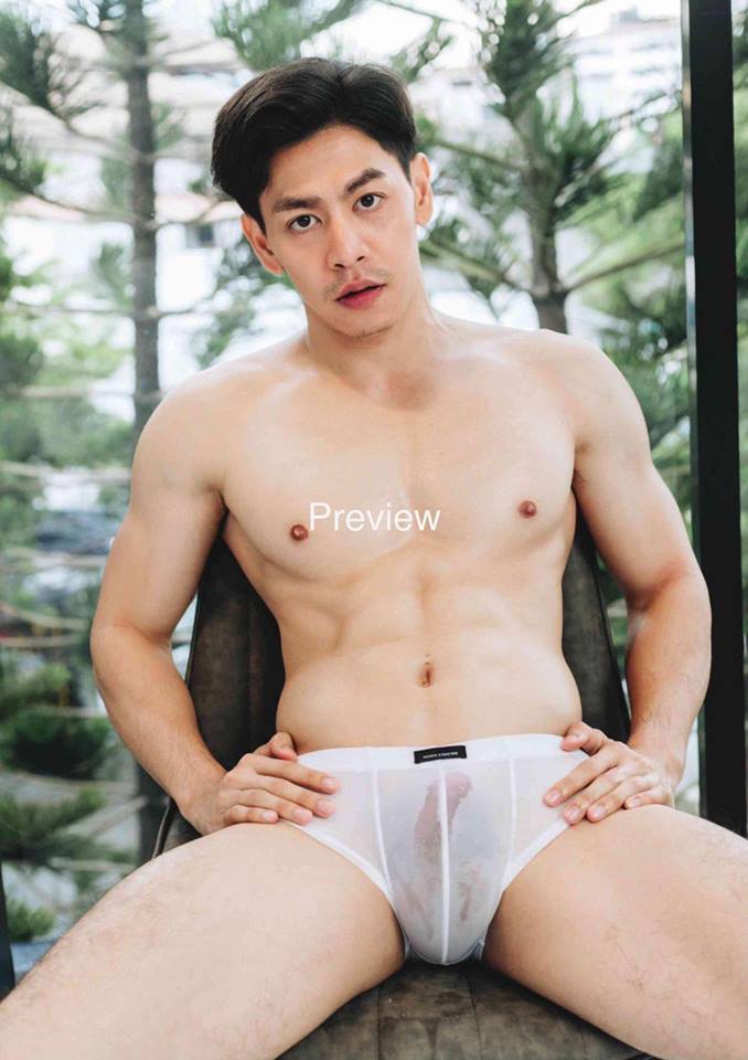 หนุ่มหล่อขึ้นปก 56