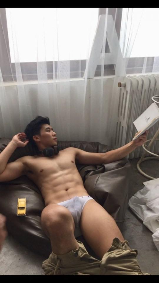 ธาวิน
