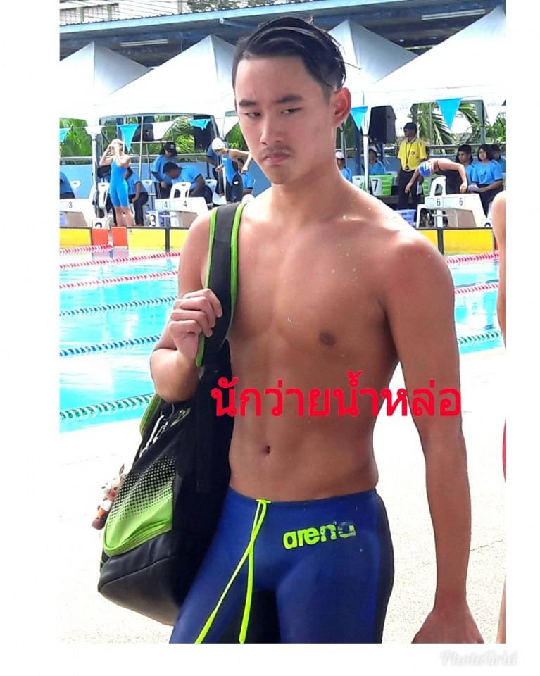 น้องเอส นักว่ายน้ำสุดหล่อโตแล้ว