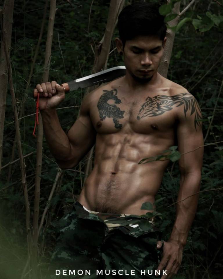 มาเปรียบเทียบความหล่อ