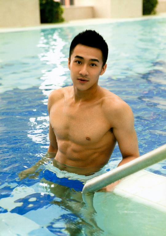 I love Asian hunks