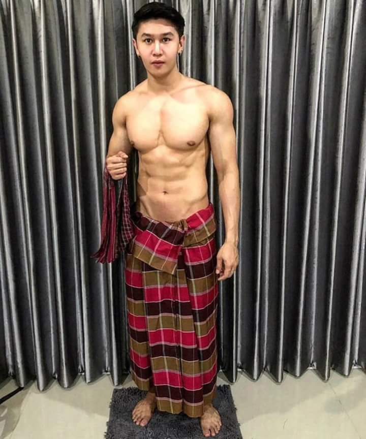 อยากกระตุกปมผ้าออกมาชม