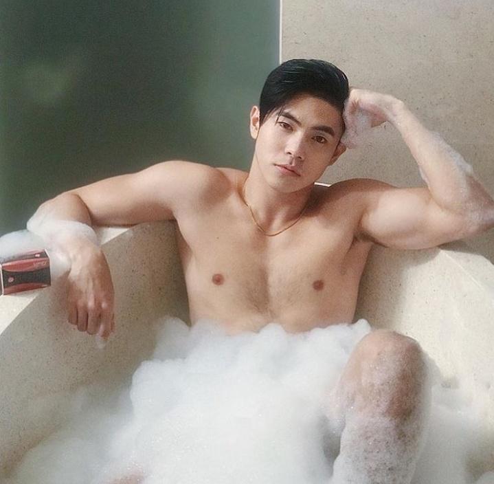 ดีต่อใจ#295(อาบน้ำ..กับหนุ่มๆ)
