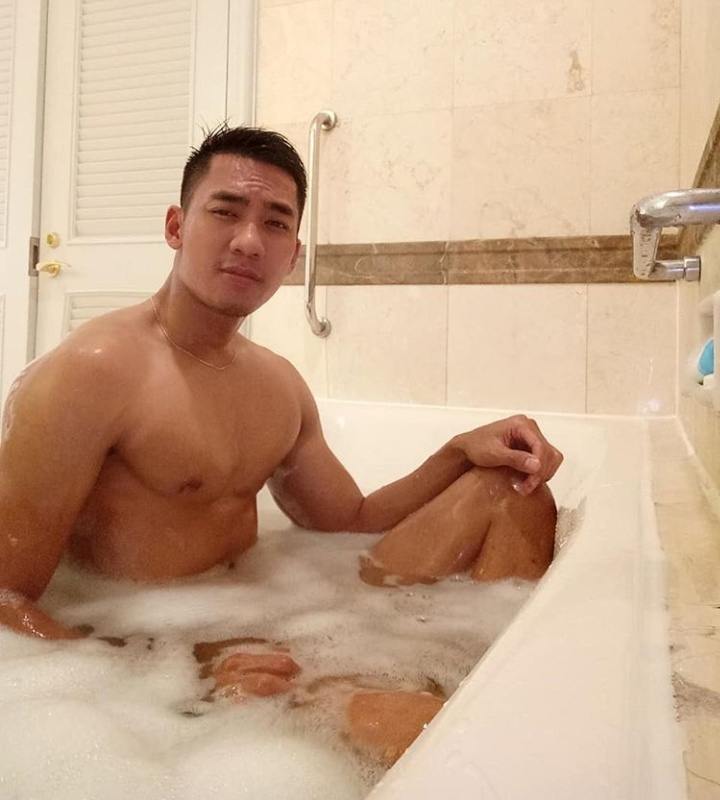 ดีต่อใจ#295(อาบน้ำ..กับหนุ่มๆ)
