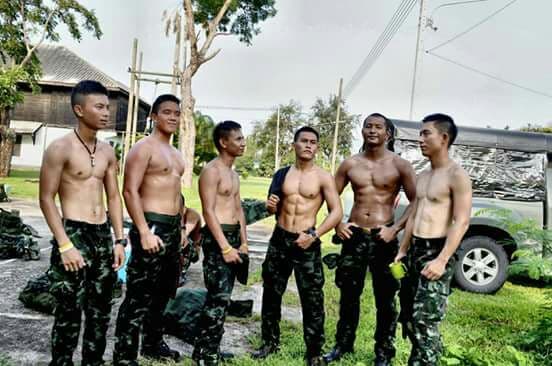ถอดโชว์เรือนร่าง 2395