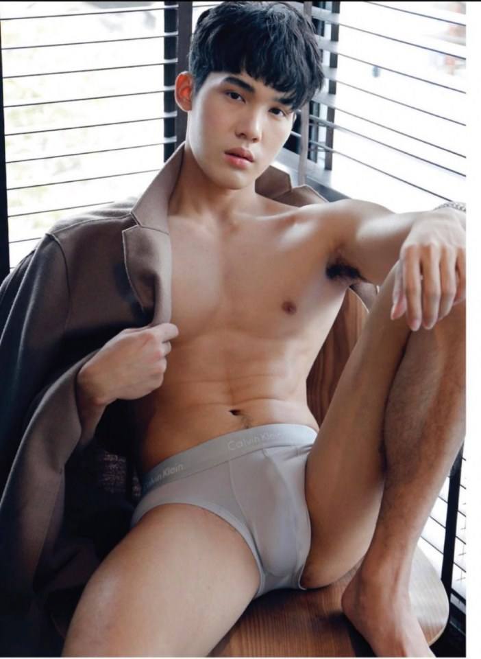 เช้าแล้วยังอยู่บนที่นอน
