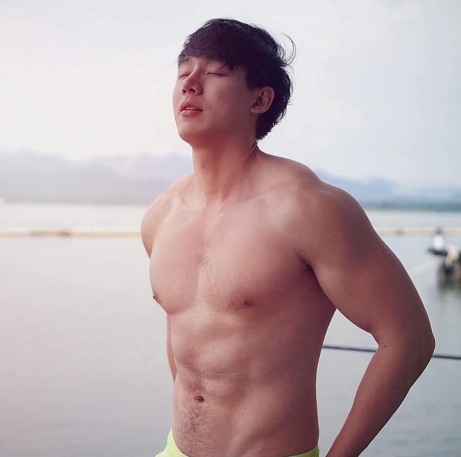 อยากดูดให้เป็นจ้ำๆเลยครับ