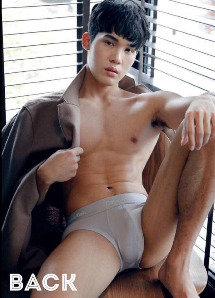ชวนเธอไป...ลอยกระทง