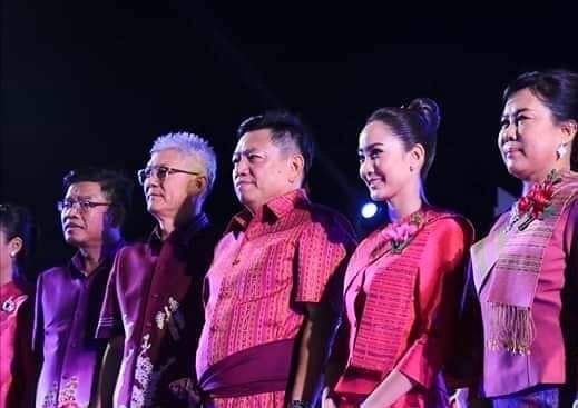 แต้ว ณฐพร งานลอยกระทงที่ร้อยเอ็ด2561