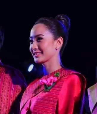 แต้ว ณฐพร งานลอยกระทงที่ร้อยเอ็ด2561