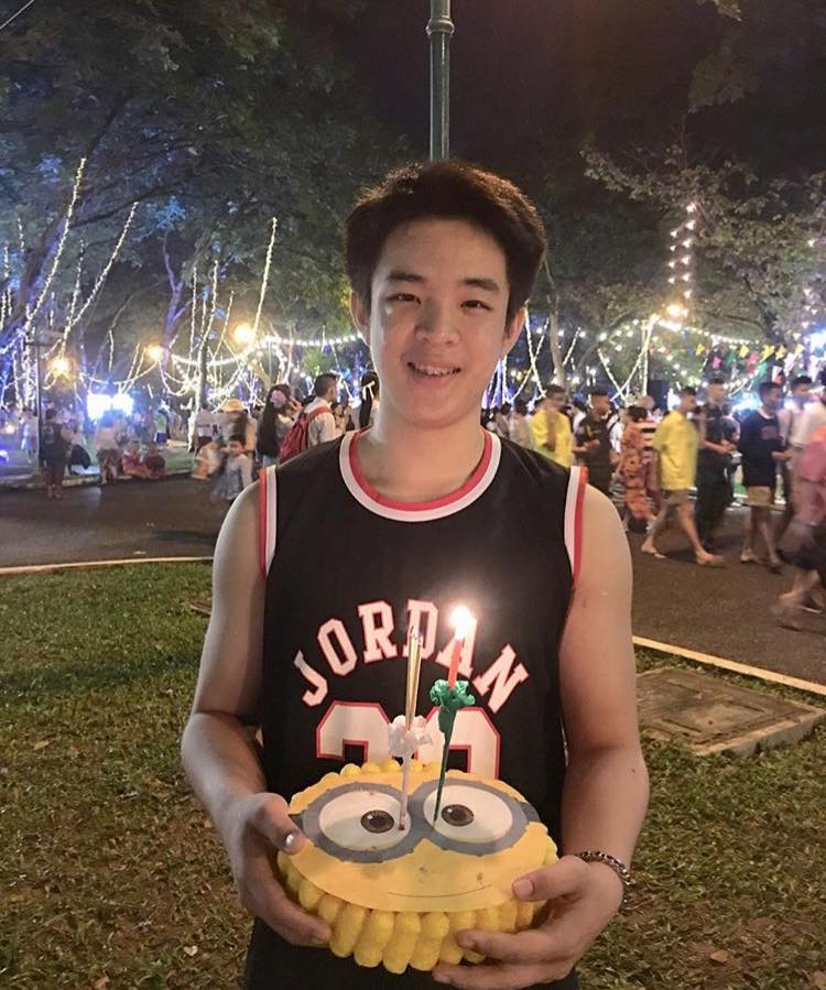 หนุ่มหล่อ ลอยกระทง2019
