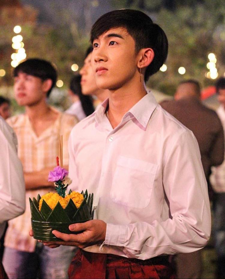 หนุ่มหล่อ ลอยกระทง2019