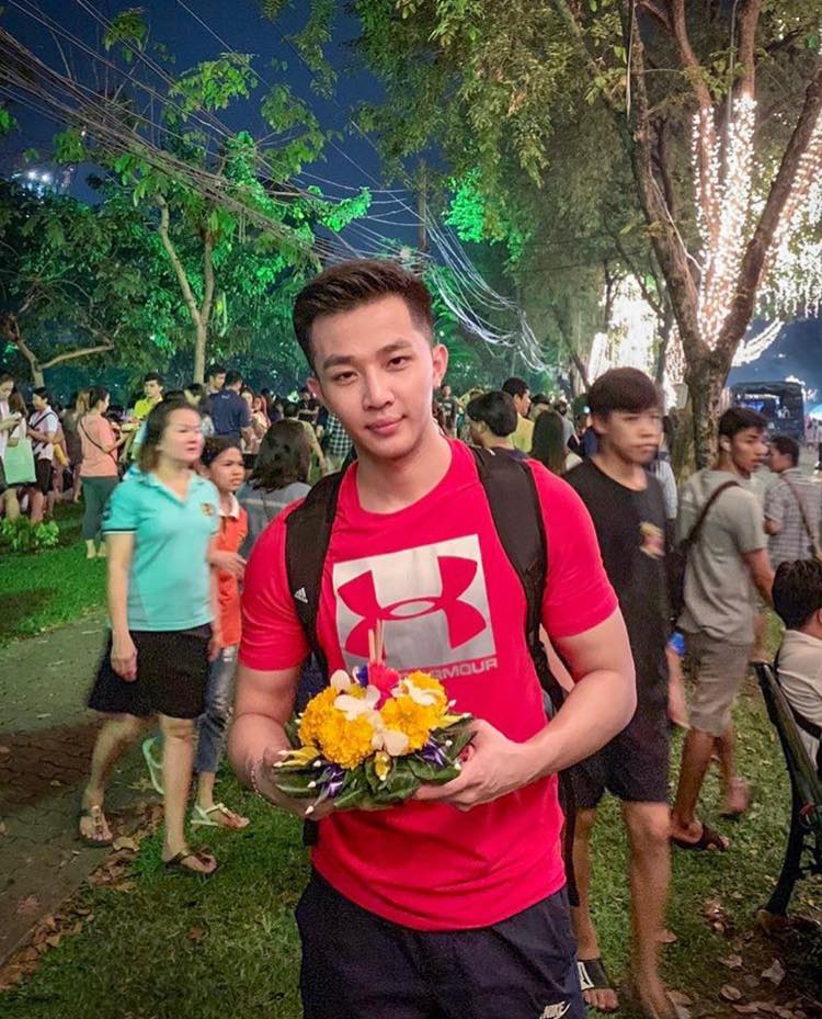 หนุ่มหล่อ ลอยกระทง2019
