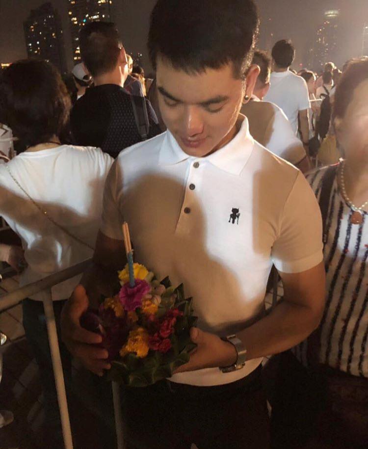 หนุ่มหล่อ ลอยกระทง2019