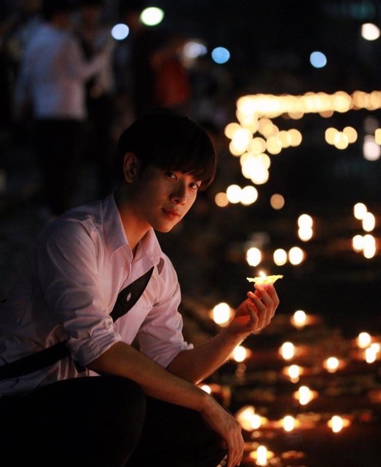 หนุ่มหล่อ ลอยกระทง2019