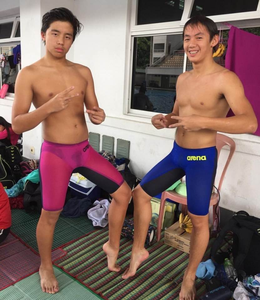 ว่ายน้ำกัน