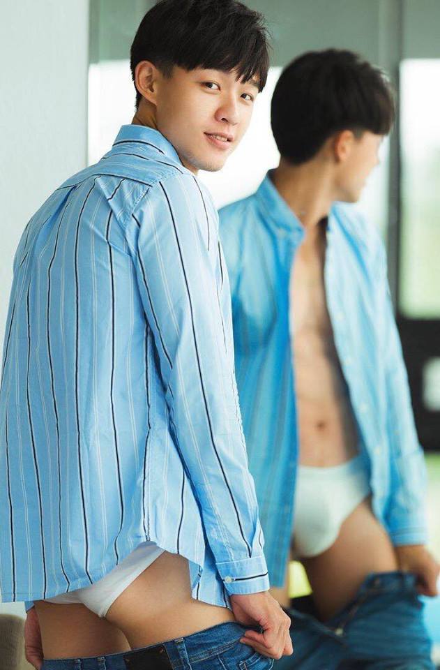 ขาวตี๋ มีกล้าม พิมพ์นิยมเลยฮะ