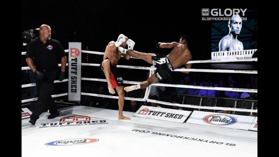 Glory of Kicking : เพชรพนมรุ้ง เกียรติหมู่