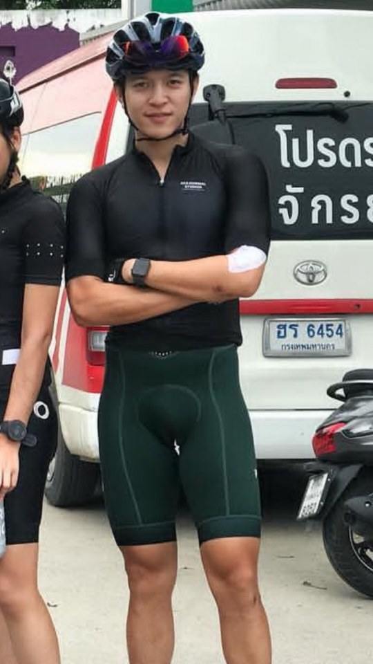 สายหล่อ ขาปั่น