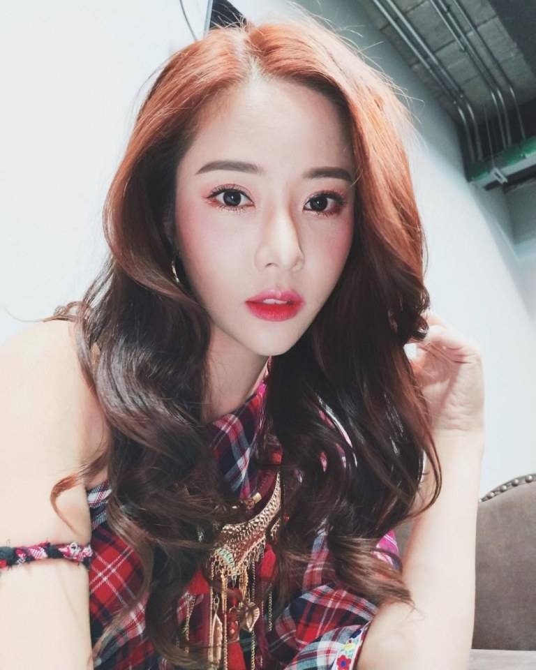 แจม ชรัฐฐา