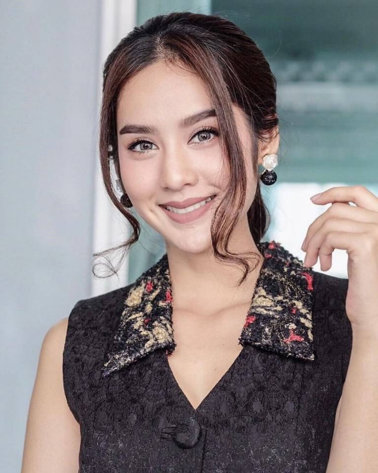 มะนาว ศรศิลป์