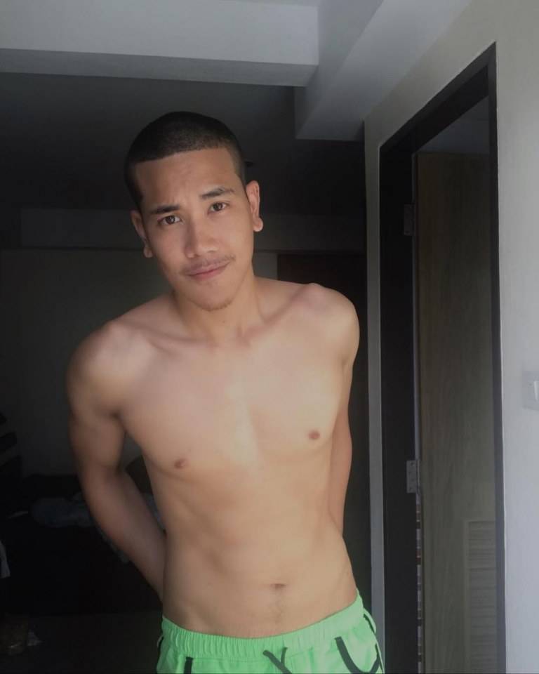 ผู้คุมหล่อ บอกต่อ