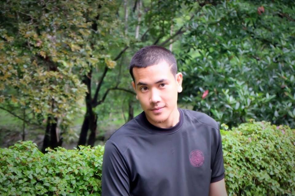 ผู้คุมหล่อ บอกต่อ