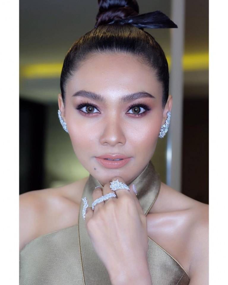 #20​ดาราที่เคยมีผลงานการ"พากย์​เสียงมีใครบ้างมาด​ู