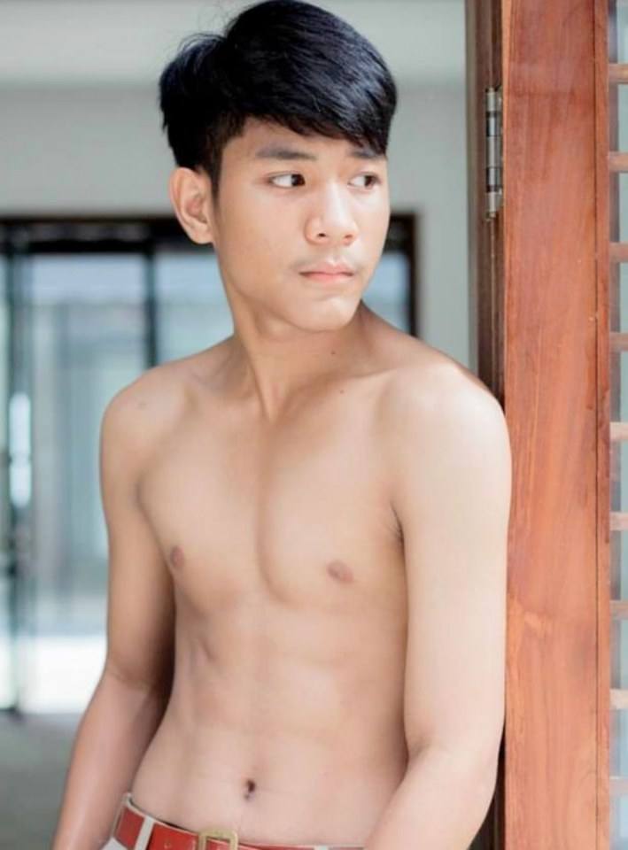 หนุ่มกางเกงกากีบ้านๆ