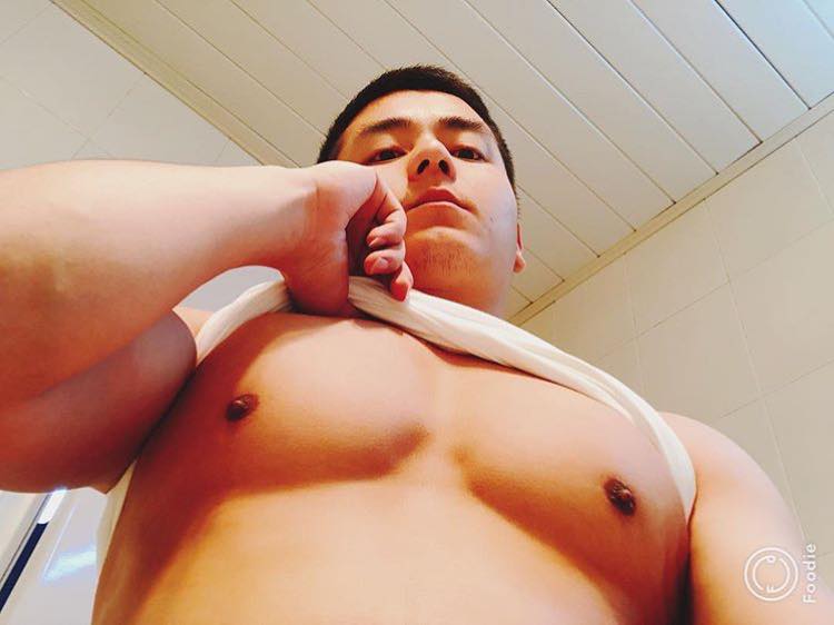 ผู้ชายน่ากอด ๗
