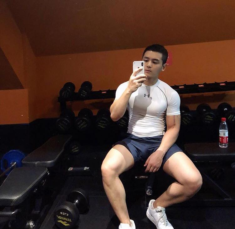 ผู้ชายน่ากอด ๗