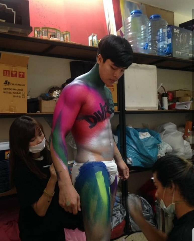 เห้ย งานดี หนุ่มจ๊าบ คนนี้พี่เห็นแล้วฟิน