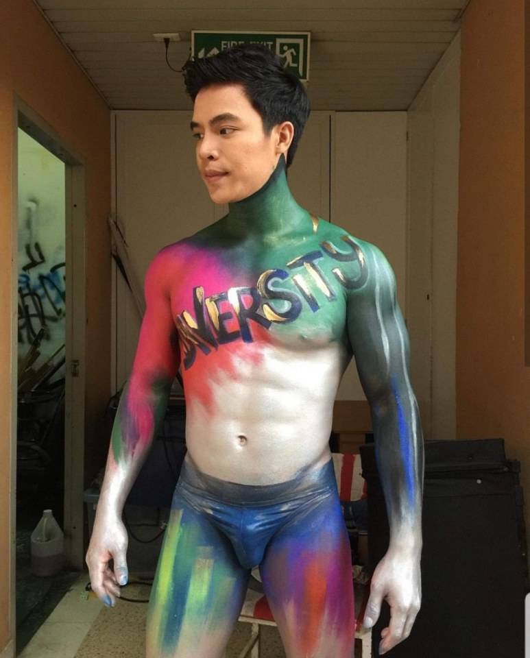 เห้ย งานดี หนุ่มจ๊าบ คนนี้พี่เห็นแล้วฟิน