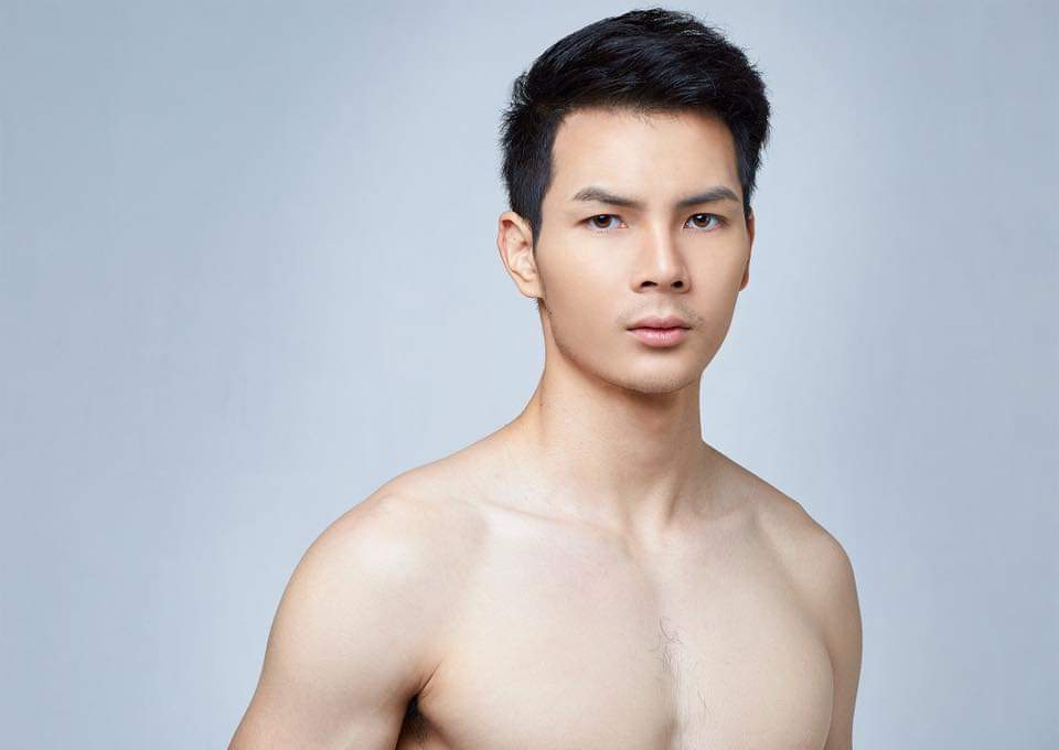 หนุ่มบอม หุ่นดี แซ่บมาก