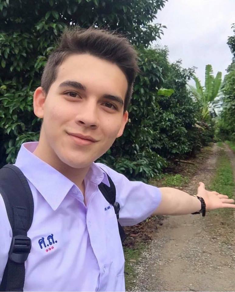 นี่นักเรียนจริงๆเหรอฮะ อยากไปเป็นครูให้จัง