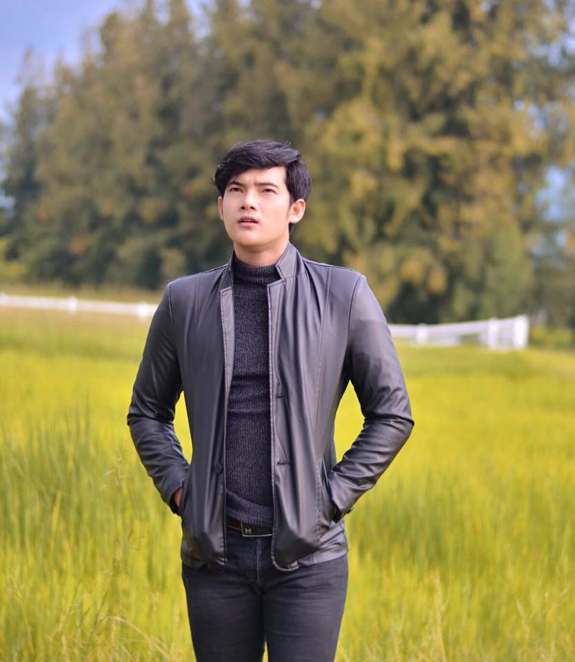 กอล์ฟ ทยาวัฒน์ เรืองไพศาล พระเอกภาพยนตร์ "เจ้าชายในนิยาย"