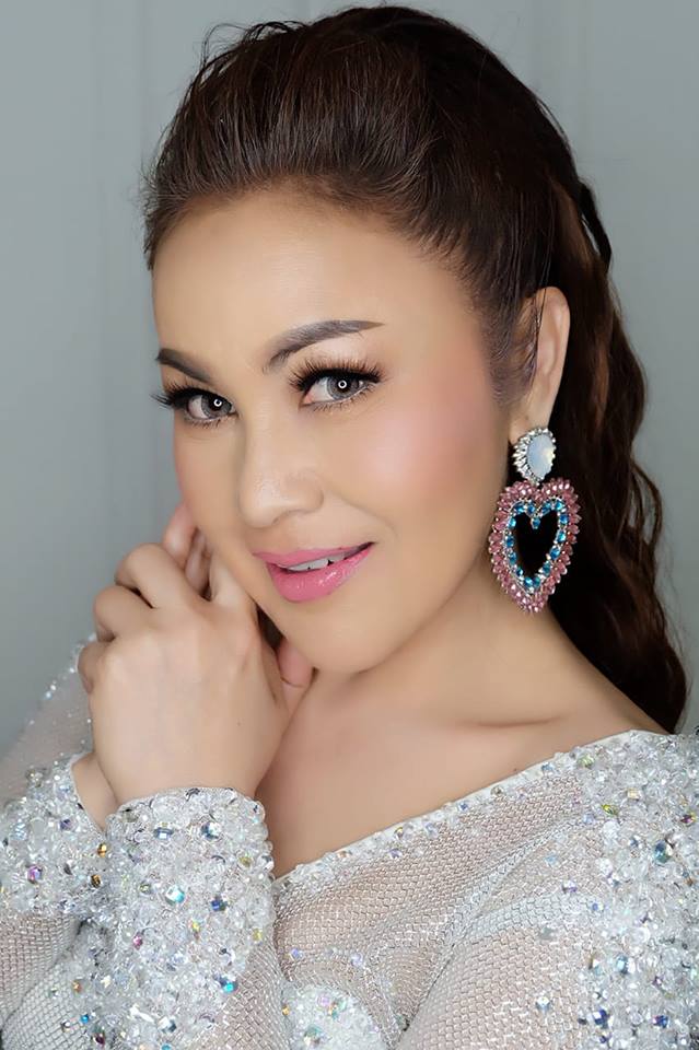 สาวใต้ตาคม .. ดวงจันทร์ สุวรรณี ..