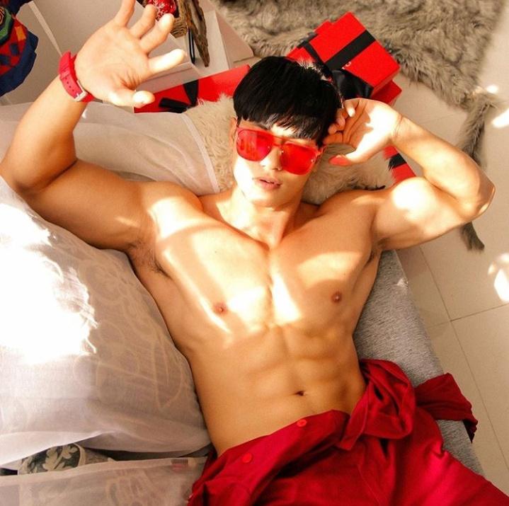ดีต่อใจ#343(สุขสันต์..คริสต์มาสกับหนุ่มหล่อ3)