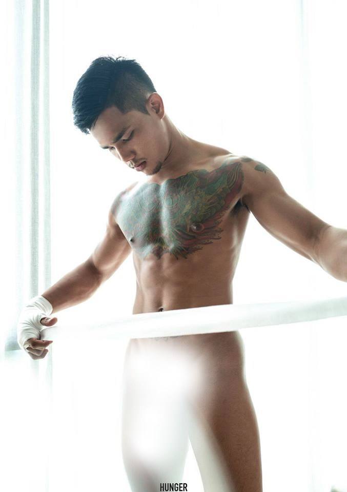 หนุ่มหล่อขึ้นปก 60