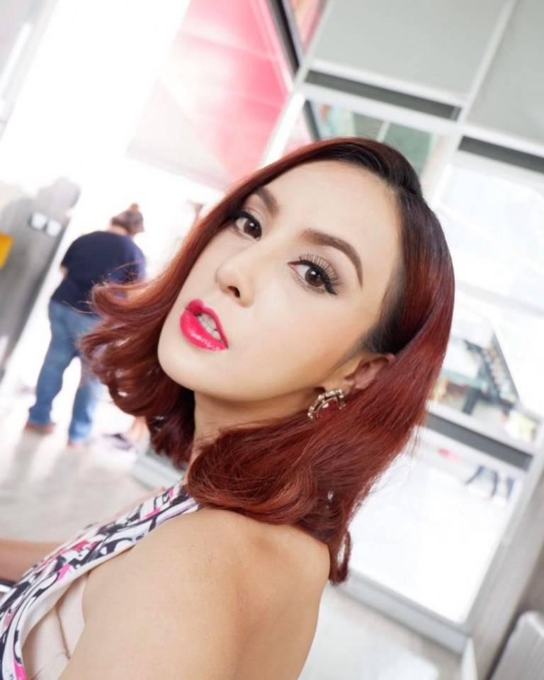 เมย์ อรวรรษา ฐานวิเศษ ชื่อ-สกุลเดิม (บัณฑิตา ฐานวิเศษ)