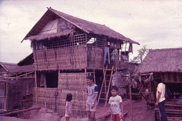 ศูนย์อพยพชาวลาวหนีภัยคอมมิวนิสต์