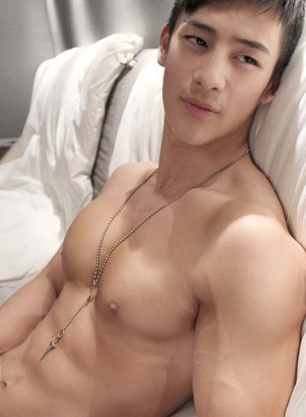 รับปี รับลมร้อนด้วยหนุ่มไทย-ปน