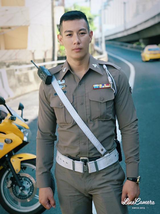 ทางด่วนเส้นไหนไปหัวใจของพี่ฮะ