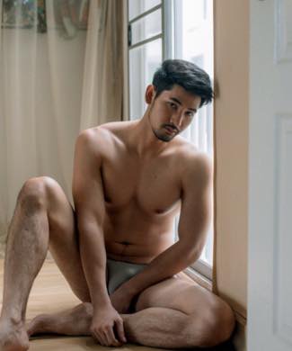 หนุ่มหล่อขึ้นปก 61