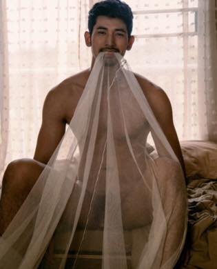 หนุ่มหล่อขึ้นปก 61