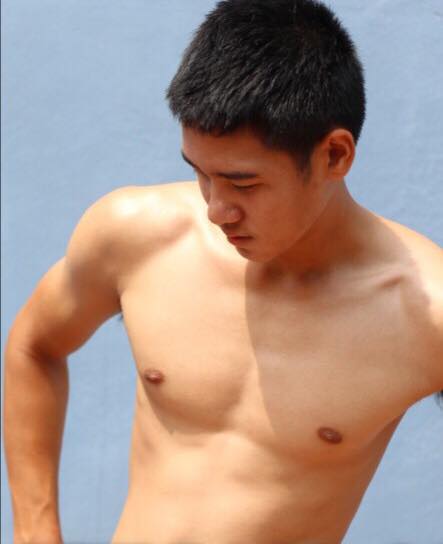 หนุ่มหล่อขึ้นปก 62