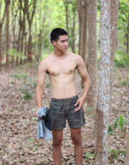 หนุ่มหล่อขึ้นปก 62